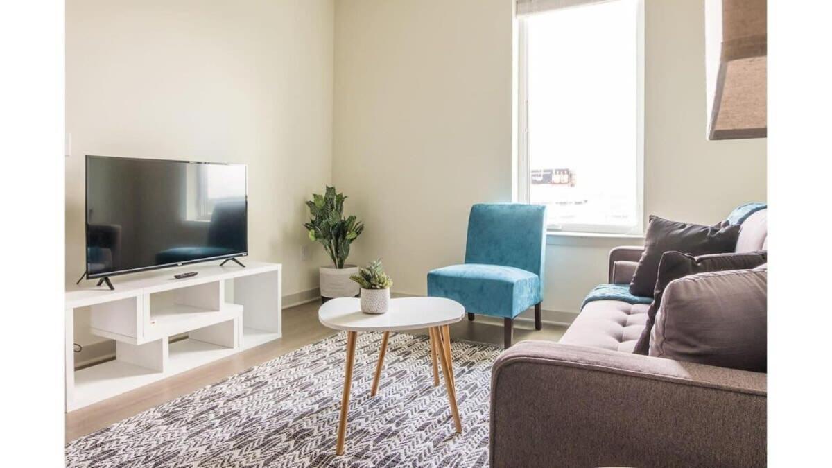 Stunning Nulu 1br Cozysuites 02 Louisville