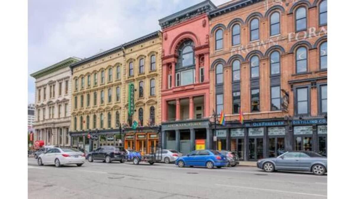 Stunning Nulu 1br Cozysuites 02 Apartment Louisville
