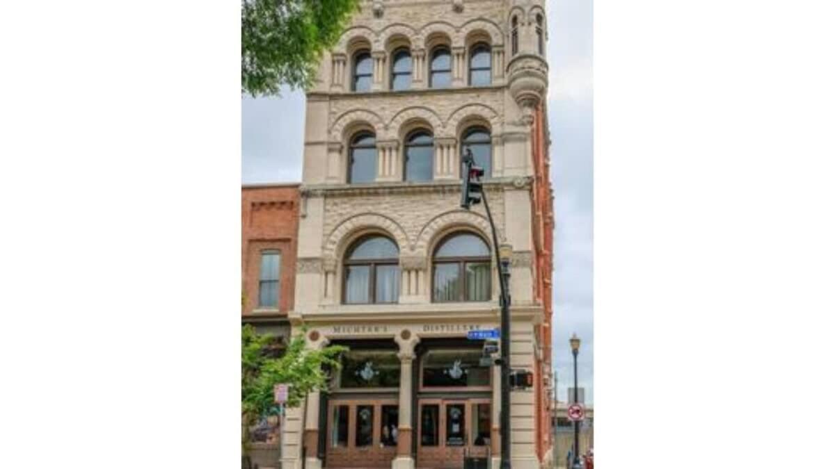 Stunning Nulu 1br Cozysuites 02 * Louisville